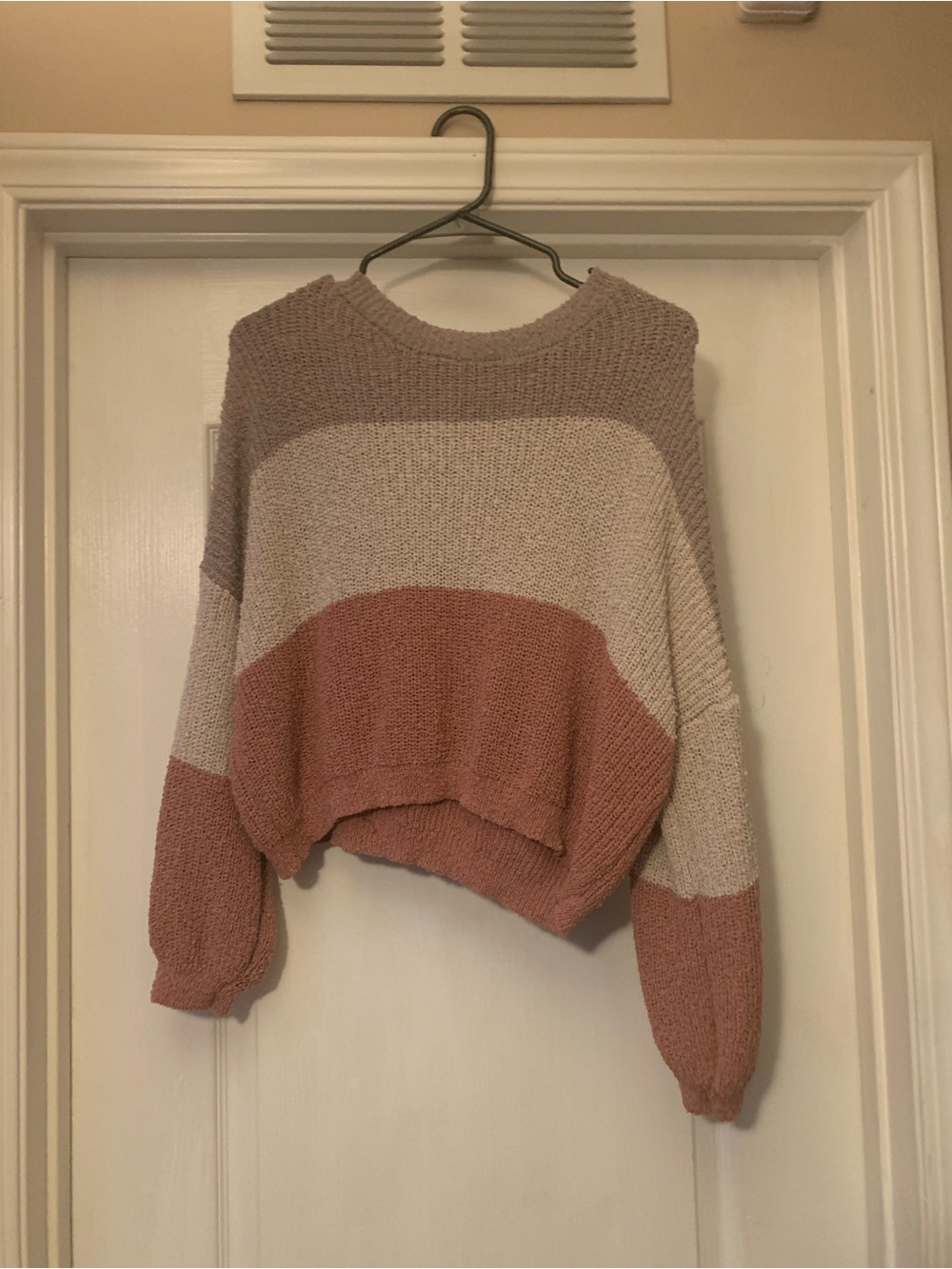 Colorblock Cropped Crew Sweater in Cream and Dusty Rose